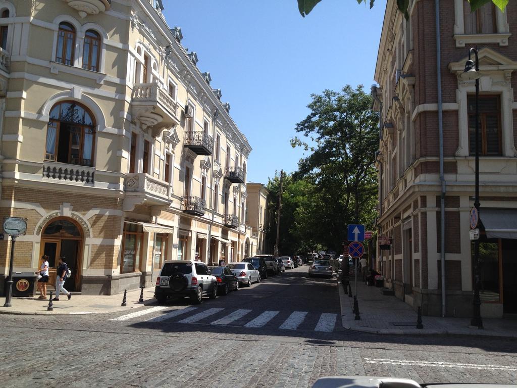 Alaroid'S Gt Apartment Tbilisi Ngoại thất bức ảnh